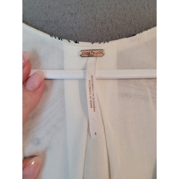 Free People Retro Boho Midi Dress Surplice V-Neck Size 4 Deep V Bohemian EUC - Picture 15 of 15